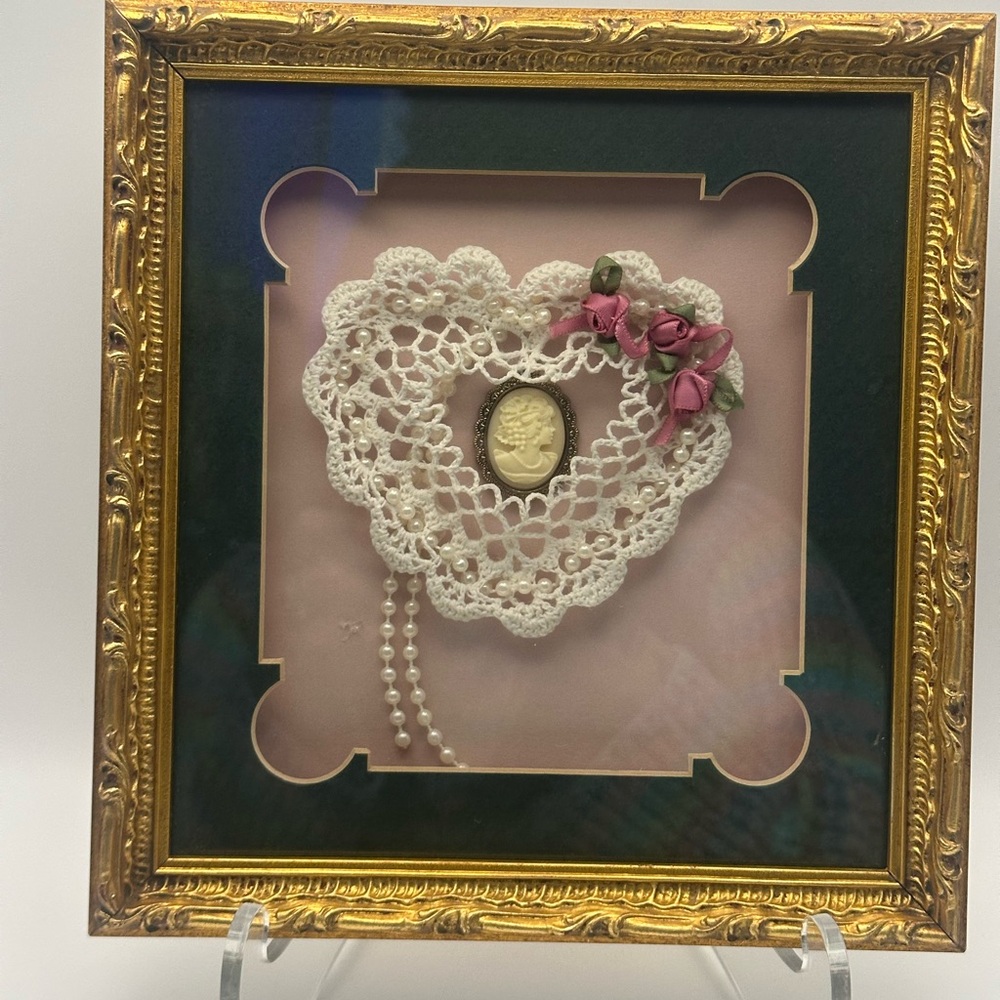 Vintage Heart Lace Cameo Wall Art